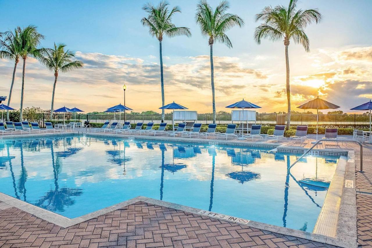 Отель Kasa Wellington South Florida Экстерьер фото