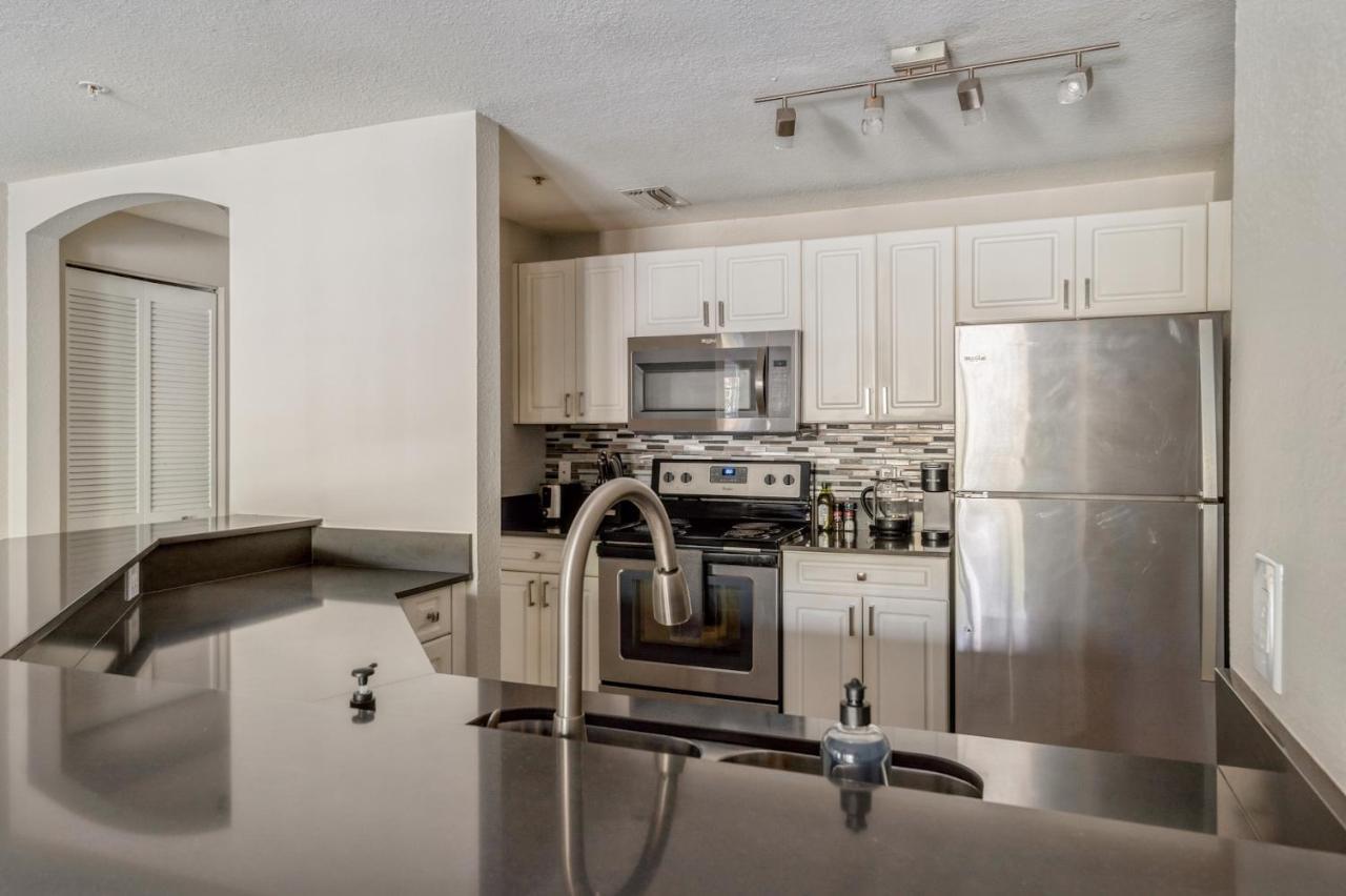 Отель Kasa Wellington South Florida Экстерьер фото