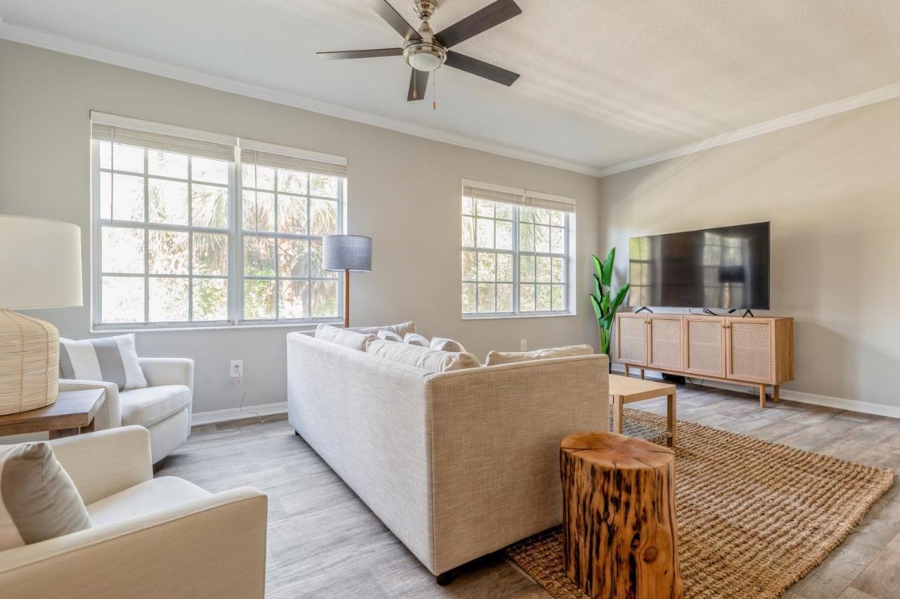 Отель Kasa Wellington South Florida Экстерьер фото
